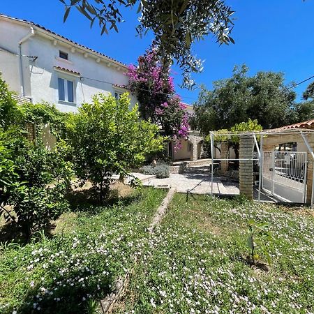 Villa Giulia Ližnjan エクステリア 写真