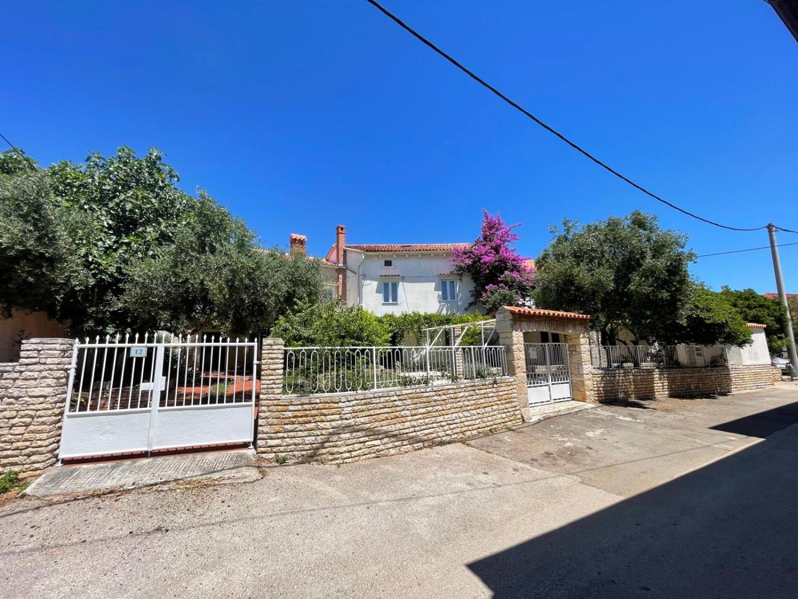 Villa Giulia Ližnjan エクステリア 写真